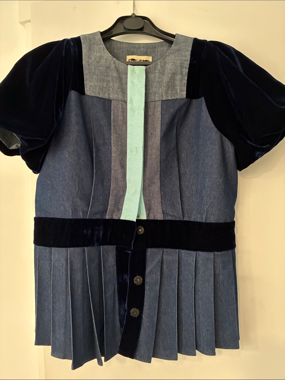 Denim and Velvet Mixed-Fabric Pleated Short Sleeve Top Size S